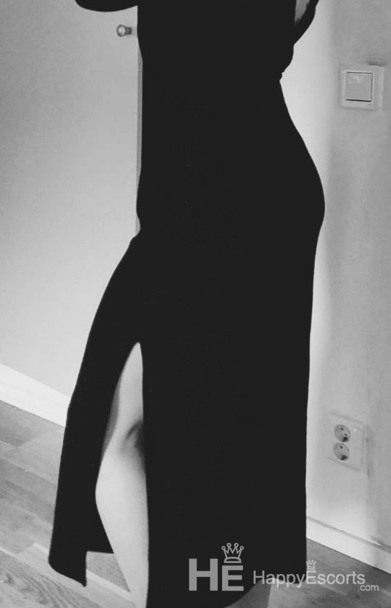 Lisa, Alter 27 - 1