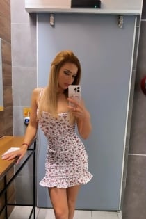 Vika, 27 yaşında - 2