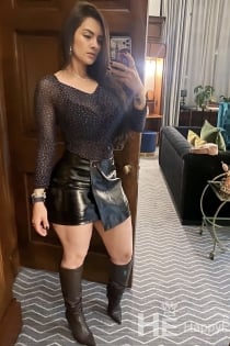 Aisha, Age 25 - 3