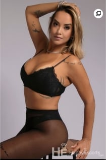 Karolina, blondinė brazilė, 39–8 metų