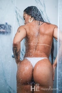 Mikaela brasiliana, Age 30 - 3