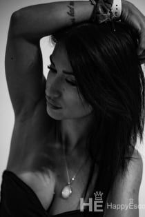 Nikol, 27 ans - 11