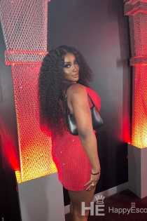 Bruna Diimy XXL, Age 27 - 15