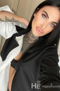 Vika, Age 25 - 17