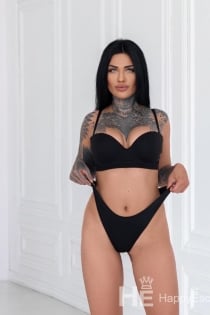 Vika, Age 25 - 6