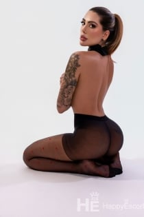 Bia Novaes, 27 ans - 12