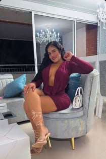 Nicole, vanus 26–2