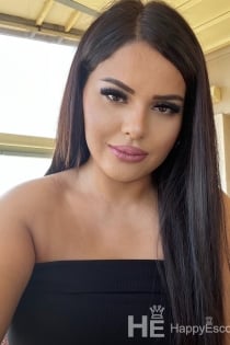 Ayla, 25 metų