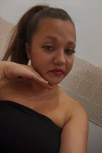 Izabella, Age 19 - 3