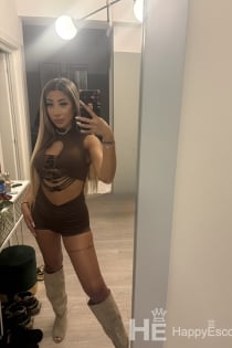 Giulia, Alter 23 - 2