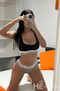 Camila Latina, věk 26 - 3