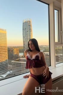Nicole, Age 30 - 6