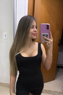 Lania, Age 22 - 4