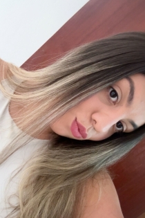 Yasmin, 26 años - 6