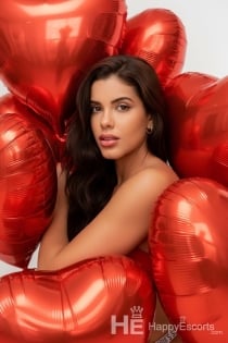 Афина, 23 години - 4