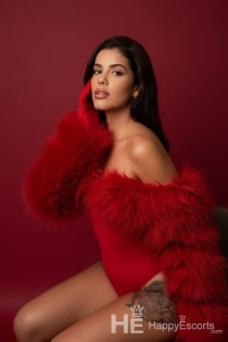 Афина, 23 години - 3