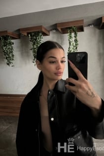 Kira, 24 år - 3 år