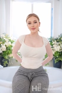 Pamela, věk 26 - 5
