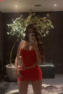 Aysu, Age 24