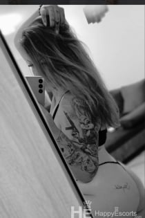 Lilija, 33 gadi