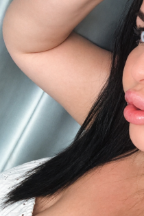 Amália Bbw, 26 éves