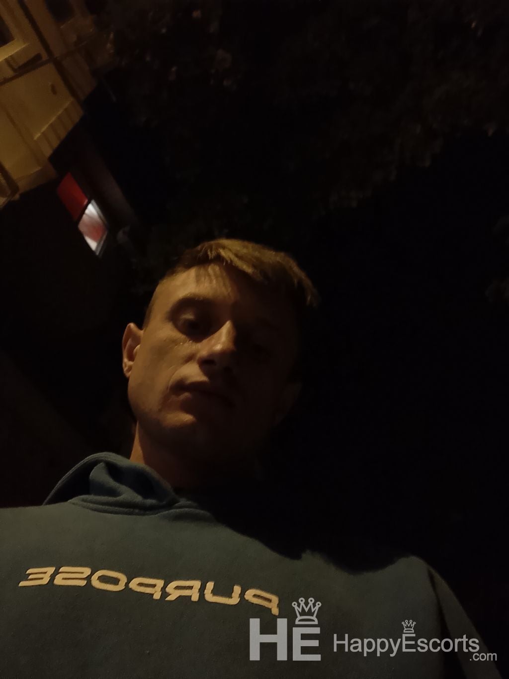 Alex, 24 tuổi - 1