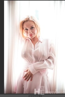 マリエラ、32歳 - 2
