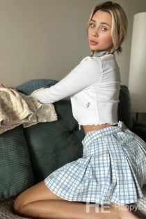Alexa, 28 anos - 6