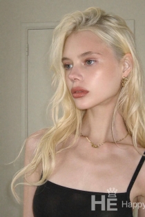 Olla, Age 20 - 4