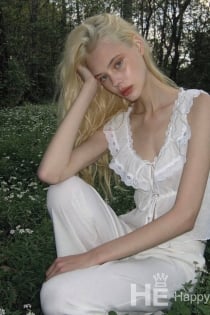 Olla, Age 20 - 3