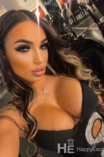 Riana Sexy, 24 anos - 2