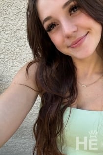 mavia, Age 24 - 4