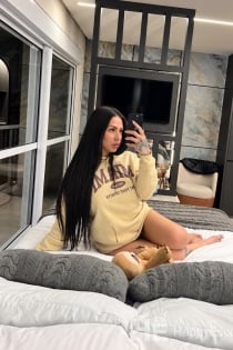 Valentina Prado, 33 de ani - 20 an