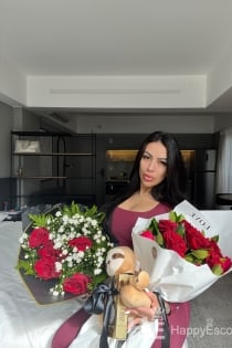 Valentina Prado, 33 de ani - 18 an