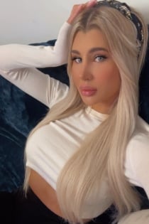 Lika, 24 ans - 7