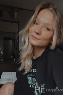 evia, Age 26 - 2