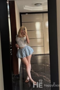 aitana, Age 24 - 3