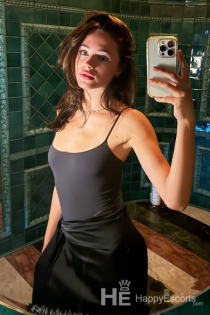 asli, Ηλικία 26 - 4