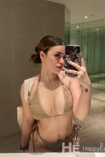 에스터, 26세 - 5