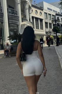 Emma, Age 24 - 7