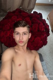 Max, věk 19 let