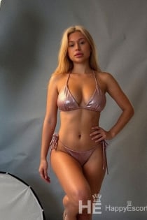 Davielle Faye, Usia 21 - 6