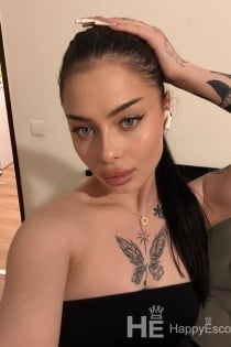 Inessa, 22 yaşında