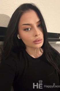 Inessa, 22 yaşında - 2