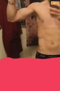 Adrian, Alter 22