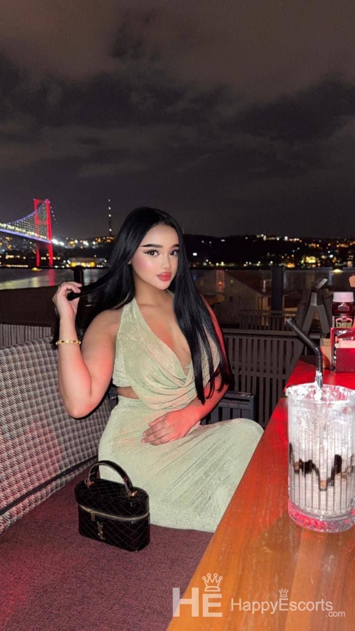 Zuhra, 20 yaşında - 1
