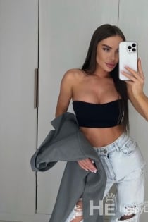 Suzanna, 24-vuotias