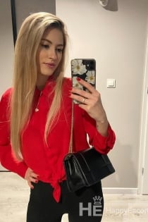 Milena, 25 de ani - 3 an