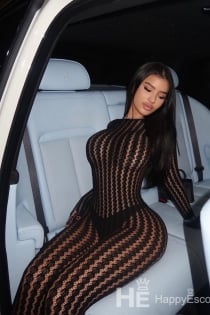 MAYA, Umur 26