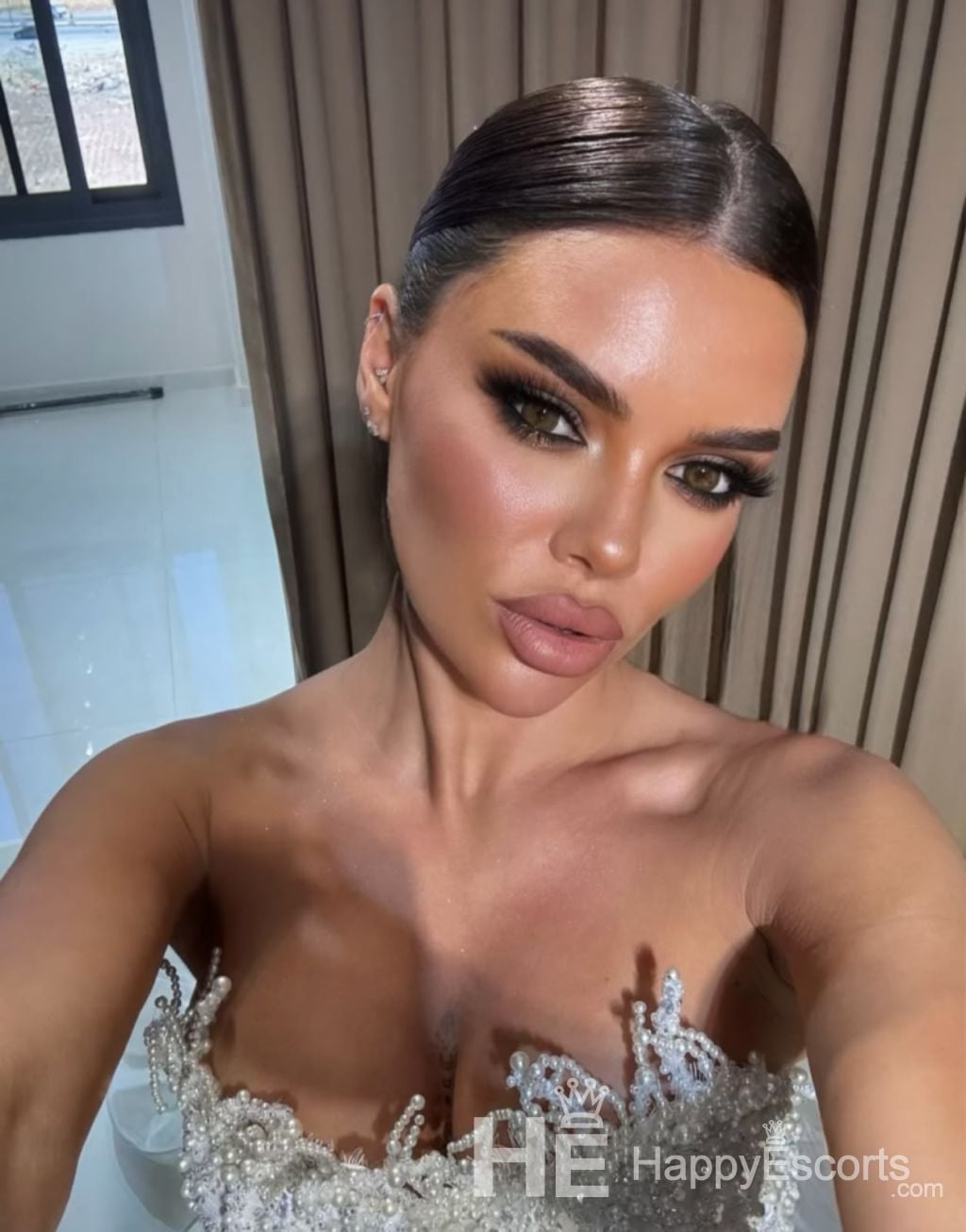 Лолита, 25 година - 1 година
